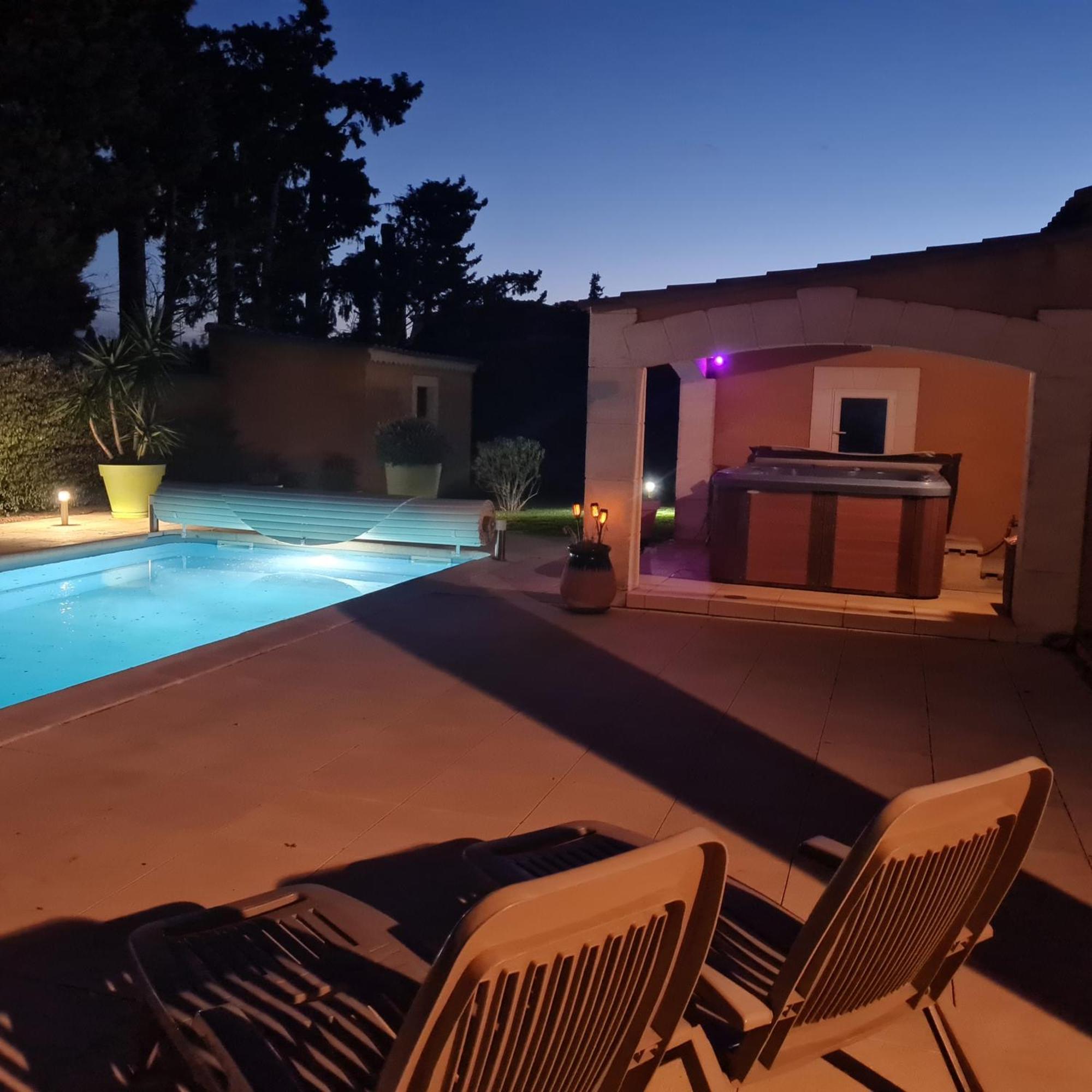 Villa Flamenca - Piscine Chauffee Châteaurenard エクステリア 写真